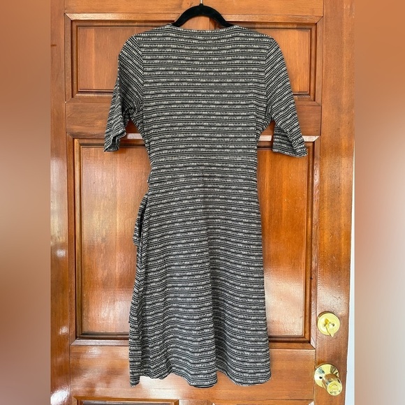 Toad & Co Cue Wrap Cafe Dress - Picture 4 of 14